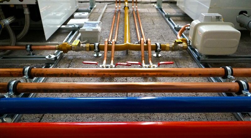 Budowa sieci kanalizacyjnej – elementy pomocnicze