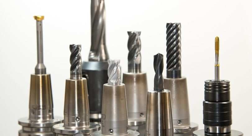 Czynniki wpływające na działanie maszyn przemysłowych