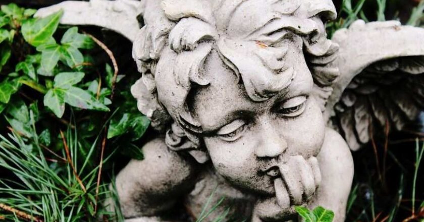 Materiały wykorzystywane do produkcji nagrobków